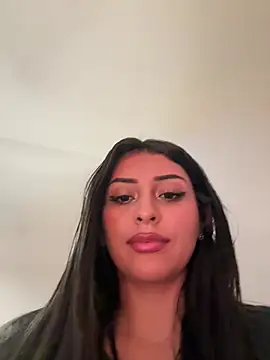 sweetAli_ stripchat live cam model