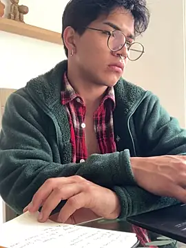 shadowsofgarden stripchat live cam model