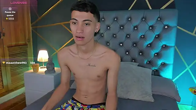 Trevor_Spencer stripchat live cam model