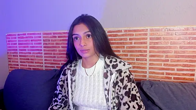 lilith_petit_ stripchat live cam model