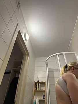 OdriOlsens stripchat live cam model