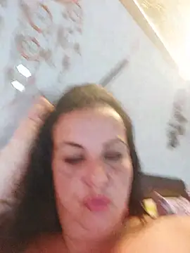 IvettkeXXX stripchat live cam model