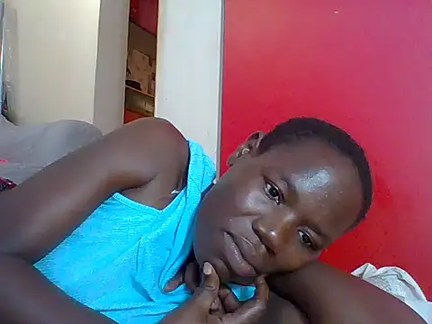 Blacksexyqueen24 stripchat live cam model