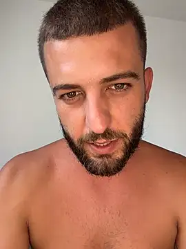 Pablo_Hornyguy95 stripchat live cam model