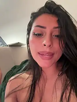 sweetAli_ stripchat live cam model