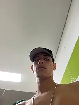 HarryGaze stripchat live cam model