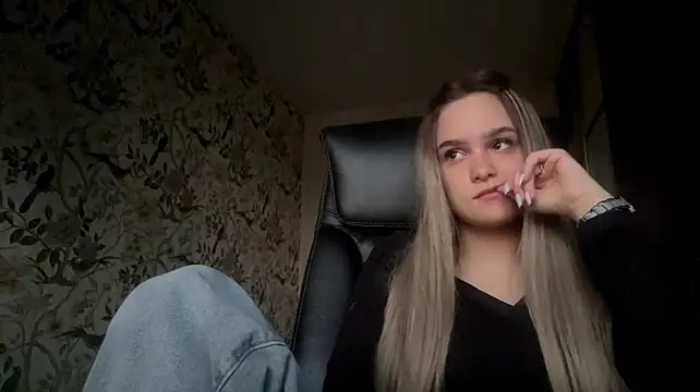 HarrietBunner stripchat live cam model