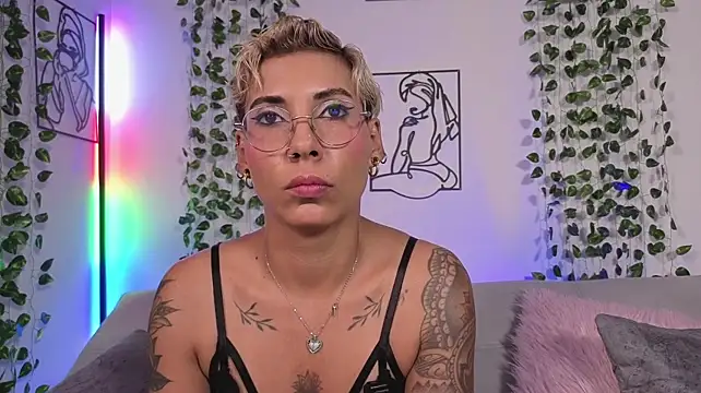 MiaMorgan_ stripchat live cam model