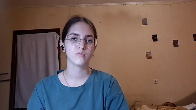 Katelemon stripchat live cam model
