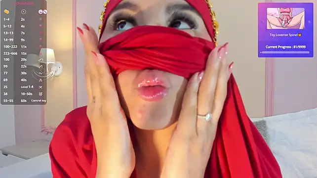 naileaa__ stripchat live cam model