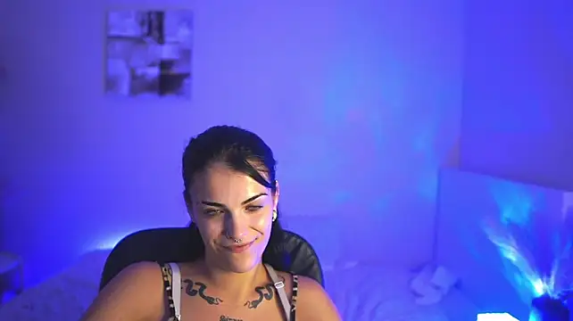 Pauline_2005 stripchat live cam model