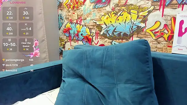 Nika-Smith stripchat live cam model
