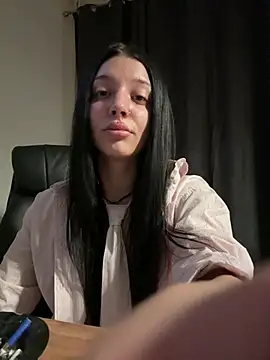 I_amRedVelvet stripchat live cam model