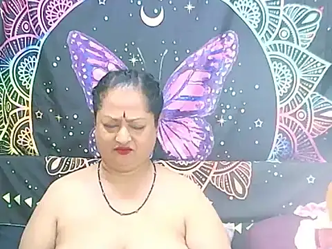matureindian stripchat live cam model