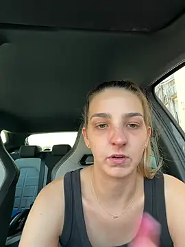 DoriDelux66 stripchat live cam model
