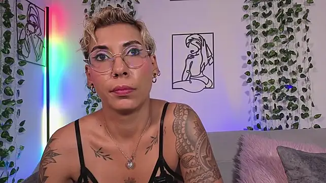 MiaMorgan_ stripchat live cam model