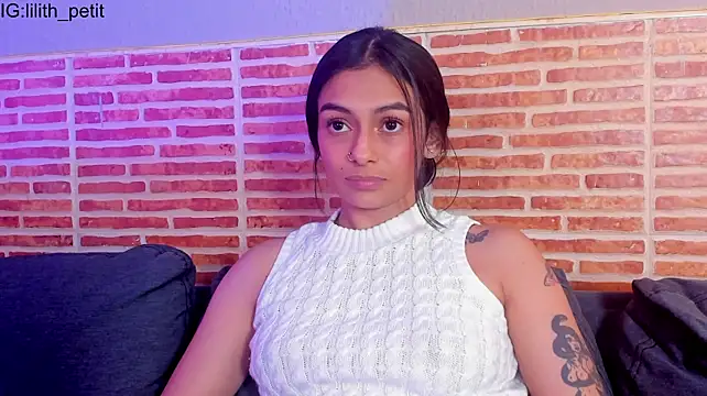 lilith_petit_ stripchat live cam model