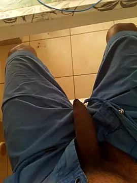 isuru_lakshan stripchat live cam model