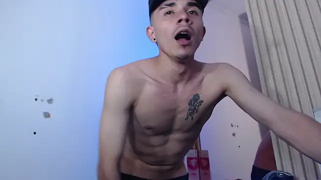 MaximumSteel_ stripchat live cam model