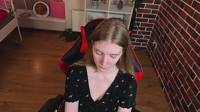 SookToulson stripchat live cam model
