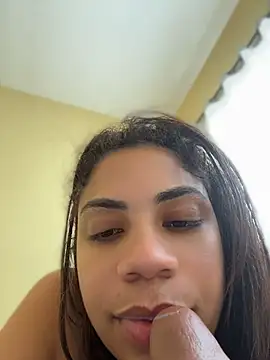 Morenacarioca3 stripchat live cam model