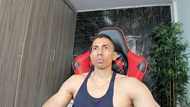 Erik_castle stripchat live cam model