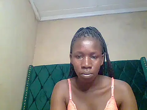 kee_vigin stripchat live cam model