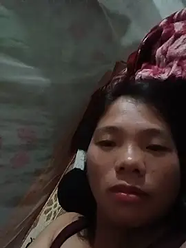 qwe13qwe121 stripchat live cam model