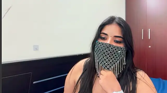 Tamil_Silky stripchat live cam model