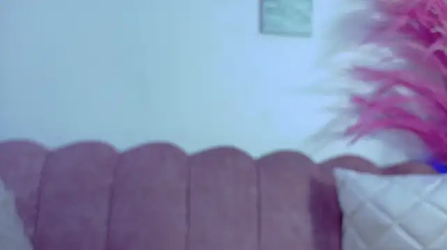 KittyNicolle stripchat live cam model