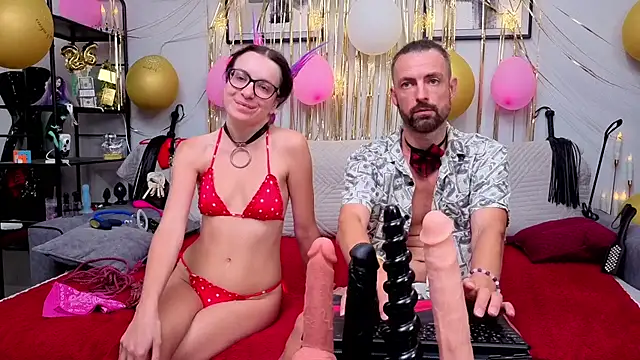 VerhinizCouple stripchat live cam model