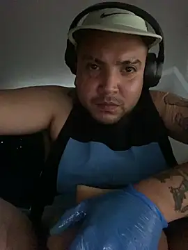 GusanoDelicioso stripchat live cam model