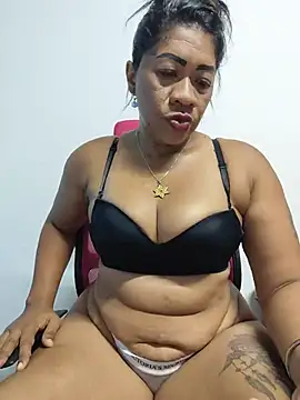 Tocameamor stripchat live cam model