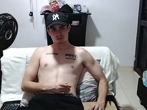 Zac_Efront stripchat live cam model