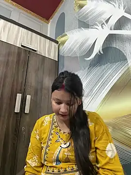 Aarohi_Thakur stripchat live cam model