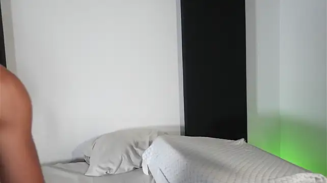 _nayra_ stripchat live cam model