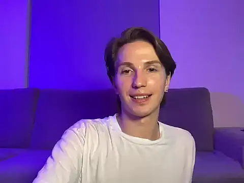 LeoWild1 stripchat live cam model