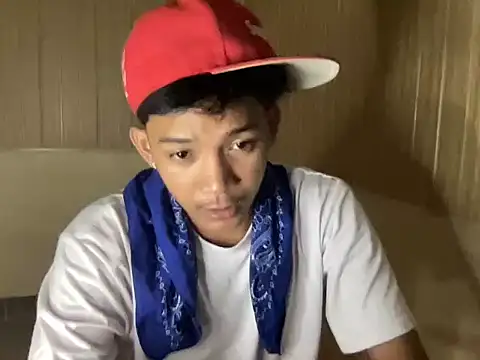 YourcumBoy77 stripchat live cam model