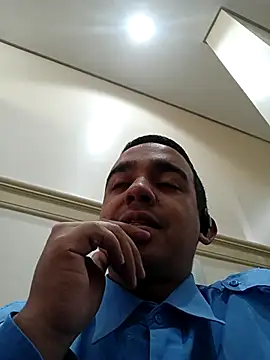 morenogostoso29 stripchat live cam model