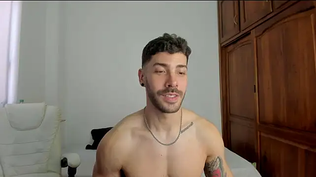 Guyinthemountain stripchat live cam model