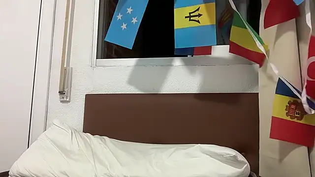 HoleBreeder stripchat live cam model