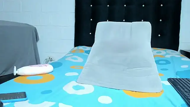 sexynova_93 stripchat live cam model