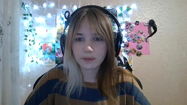 MilaTyan stripchat live cam model