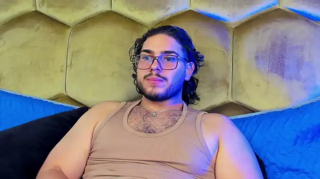 Enzo_bossJS stripchat live cam model