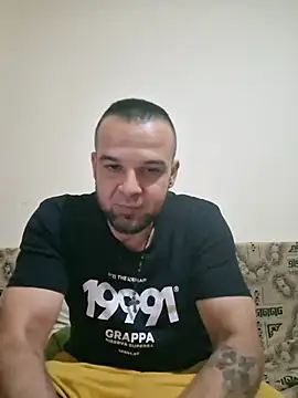 Bragy1989 stripchat live cam model