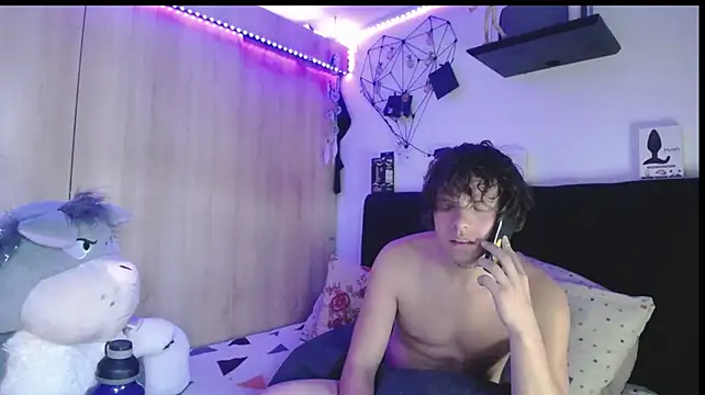 Santiago_kiler stripchat live cam model