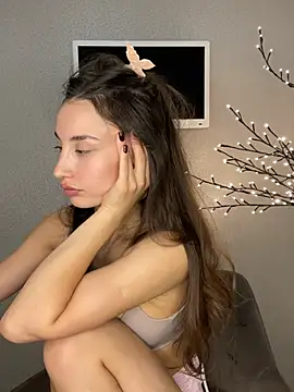 Polli_Kiss stripchat live cam model
