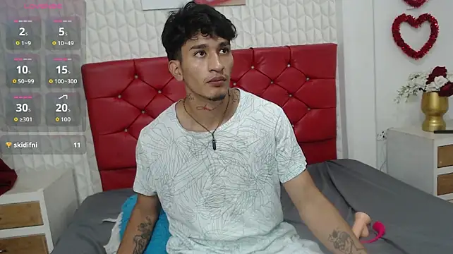 Zayn_Moretti stripchat live cam model