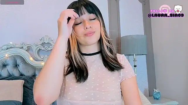 SiaSavach stripchat live cam model