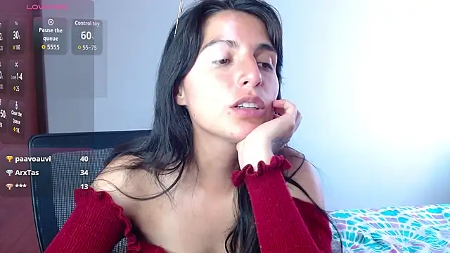 MiaVelasquez01 stripchat live cam model